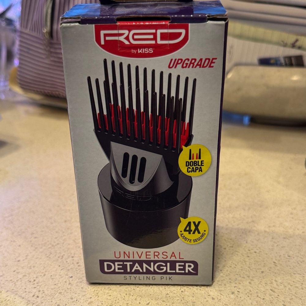 Red by Kiss Universal Detangler Styling Pik